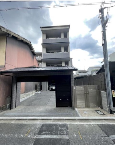 堺町通りに面したビルの1階路面店！！2021年3月新築のスケルトン物件！