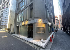 ★成約済★東京メトロ銀座線【⽇本橋】徒歩1分！１階★⾓地路⾯店 カウンター有の鉄板焼き居抜き物！（⽇本橋ＴＳビル）