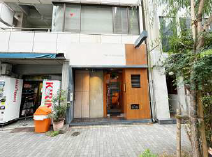 東京メトロ⽇⽐⾕線【東銀座】徒歩4分！複数駅路線利⽤可能で好アクセス！⾼単価も狙える隠れ家⽴地★（銀座⼭本ビル）