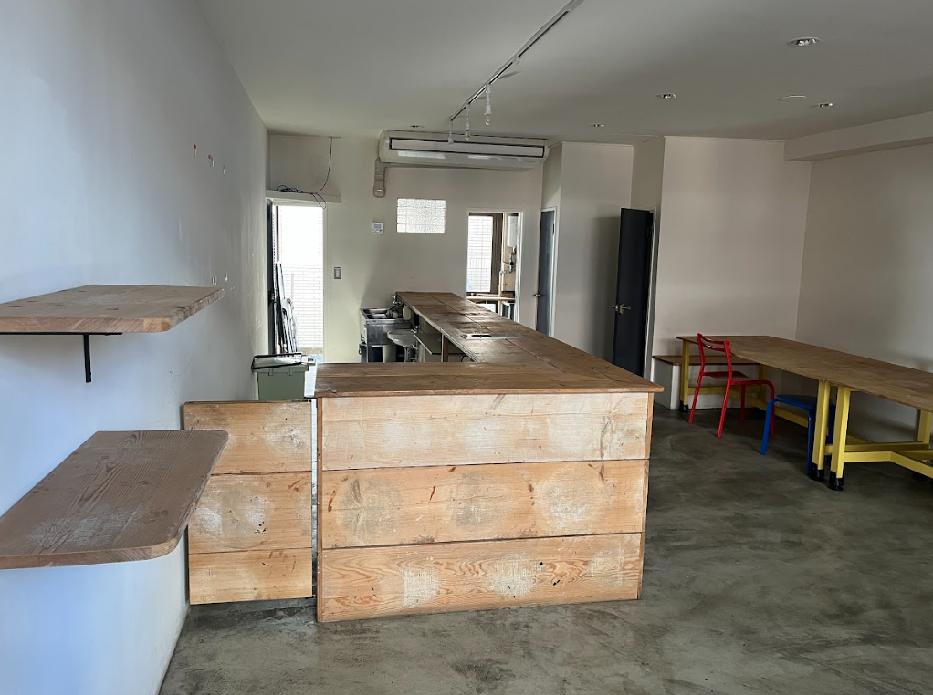 小田急本線・小田原線【本厚木】徒歩6分！カフェ居抜き物件★（ 厚木オリンピックマンション）