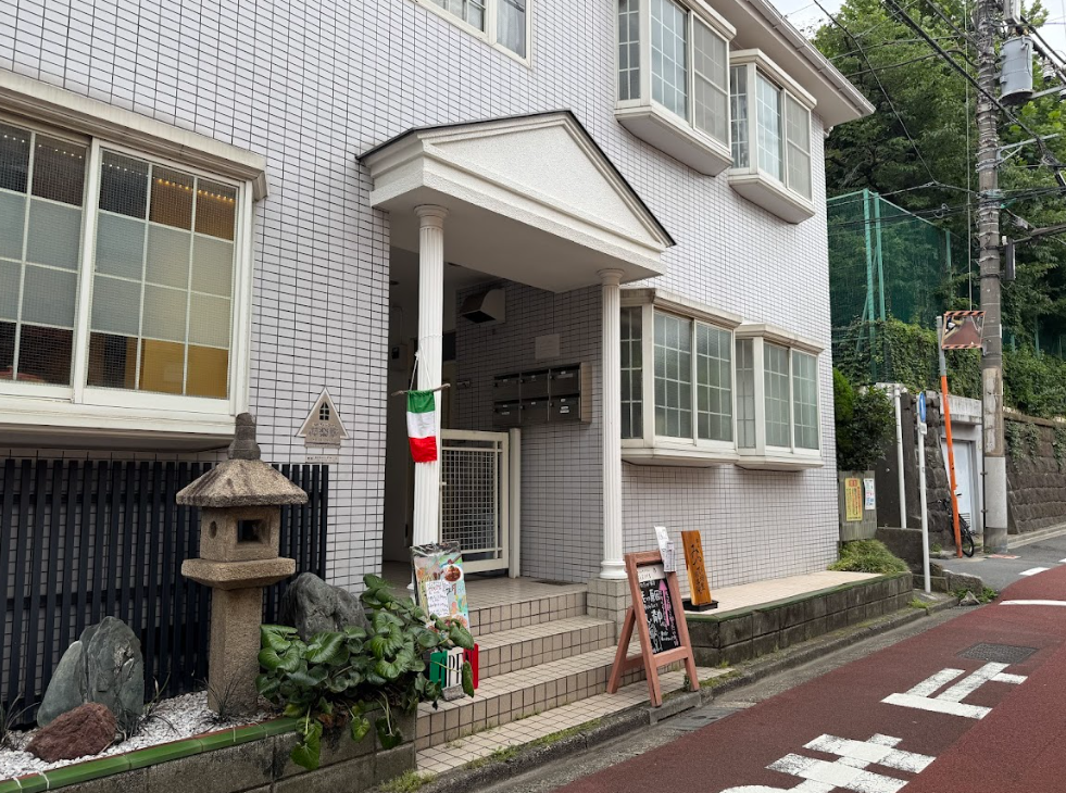 東京メトロ東西線【神楽坂】徒歩4分！カフェ・イタリアン居抜き物件★（サンハイツ神楽坂）